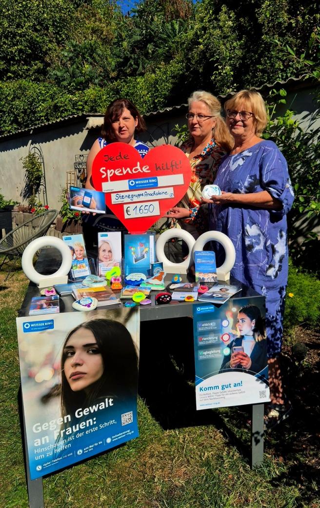 Steinegruppe „Anachsteine“ überreicht 1.650 Euro an den WEISSEN RING